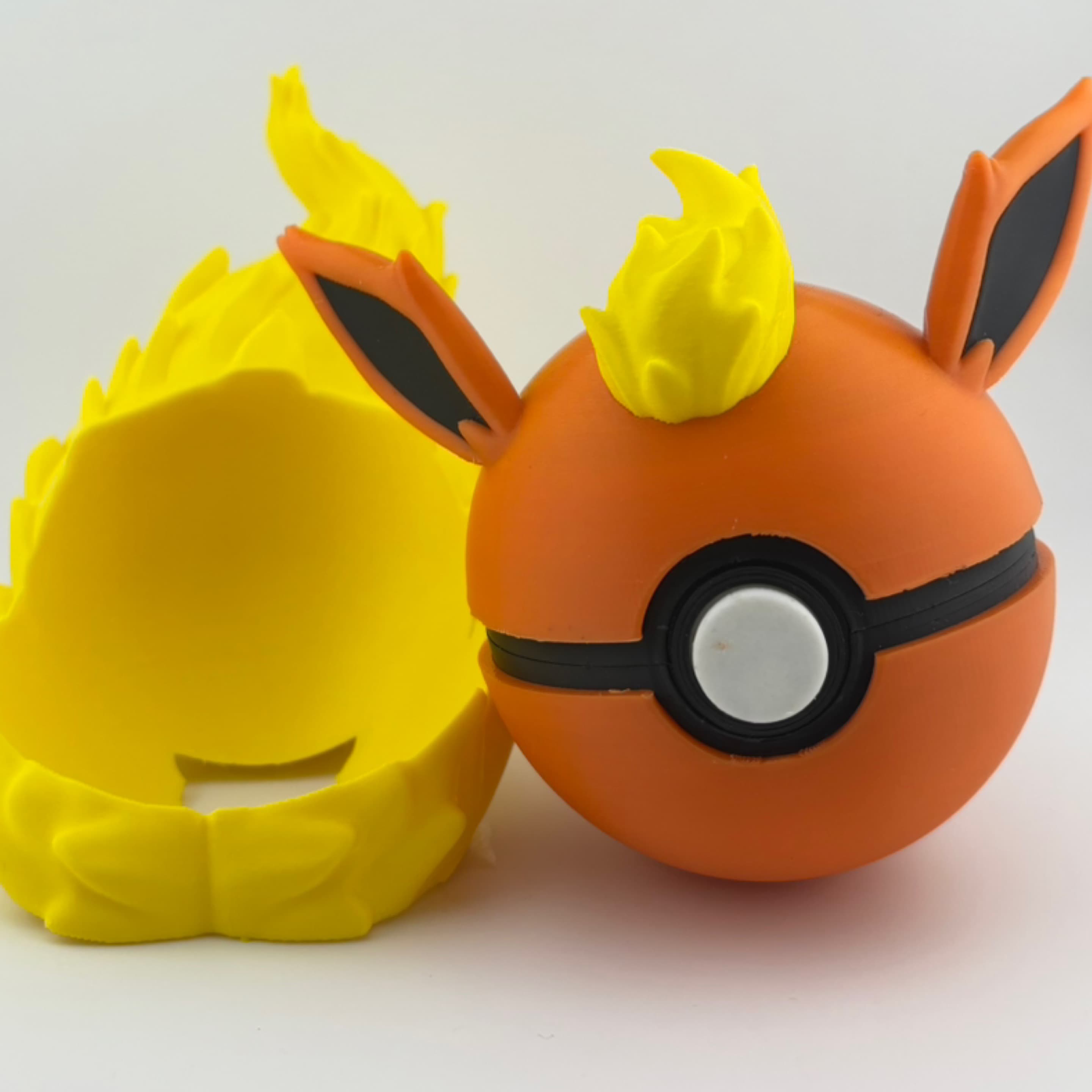 Flareon Pokeeball
